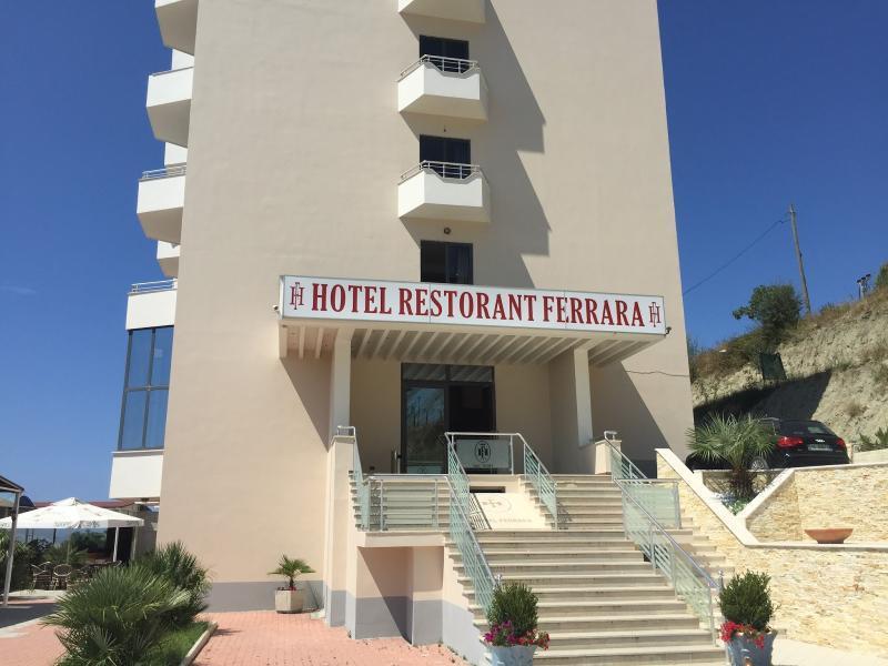 Hotel Ferrara Durres Exterior photo