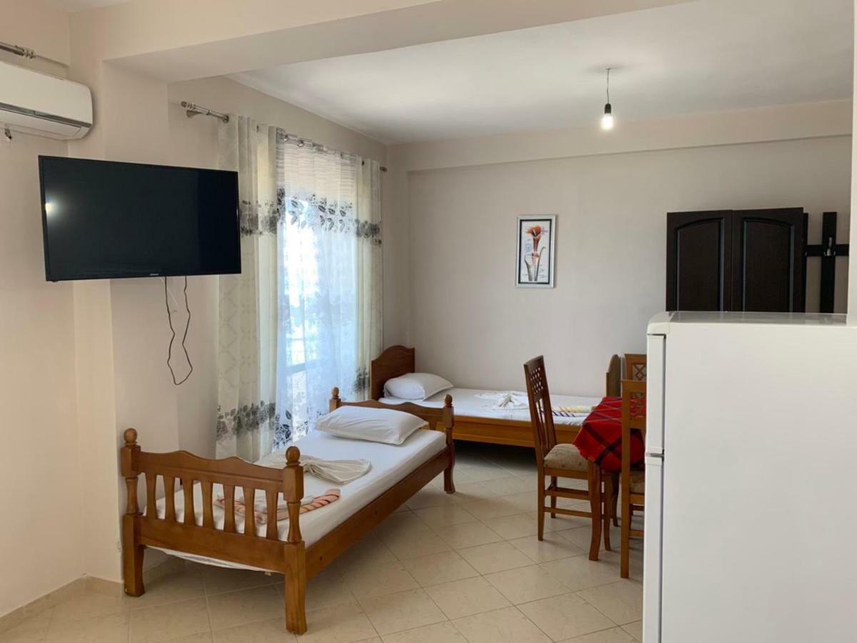 Hotel Ferrara Durres Exterior photo